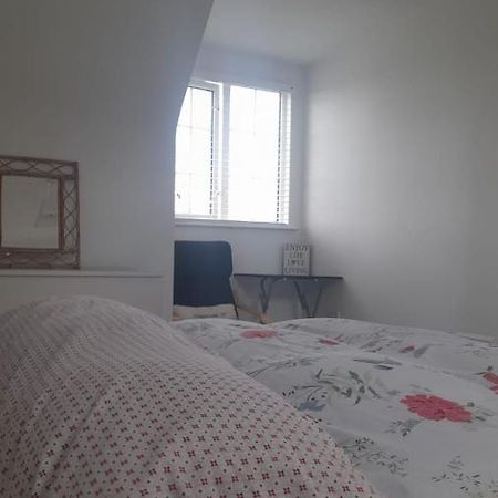 Amberley Guest House Gorey Bagian luar foto