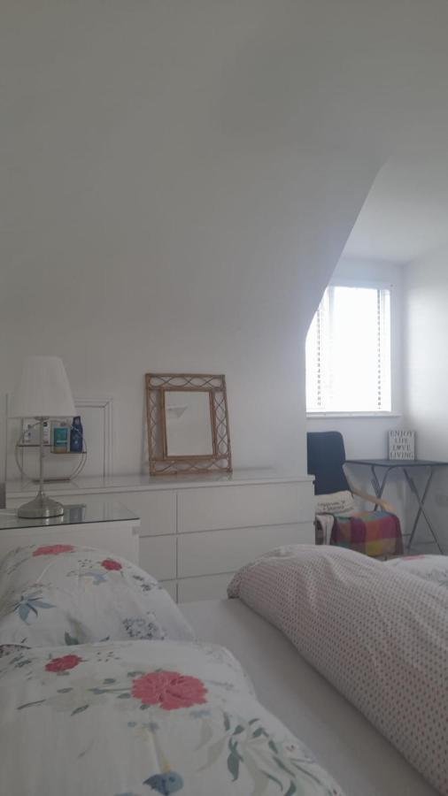 Amberley Guest House Gorey Bagian luar foto